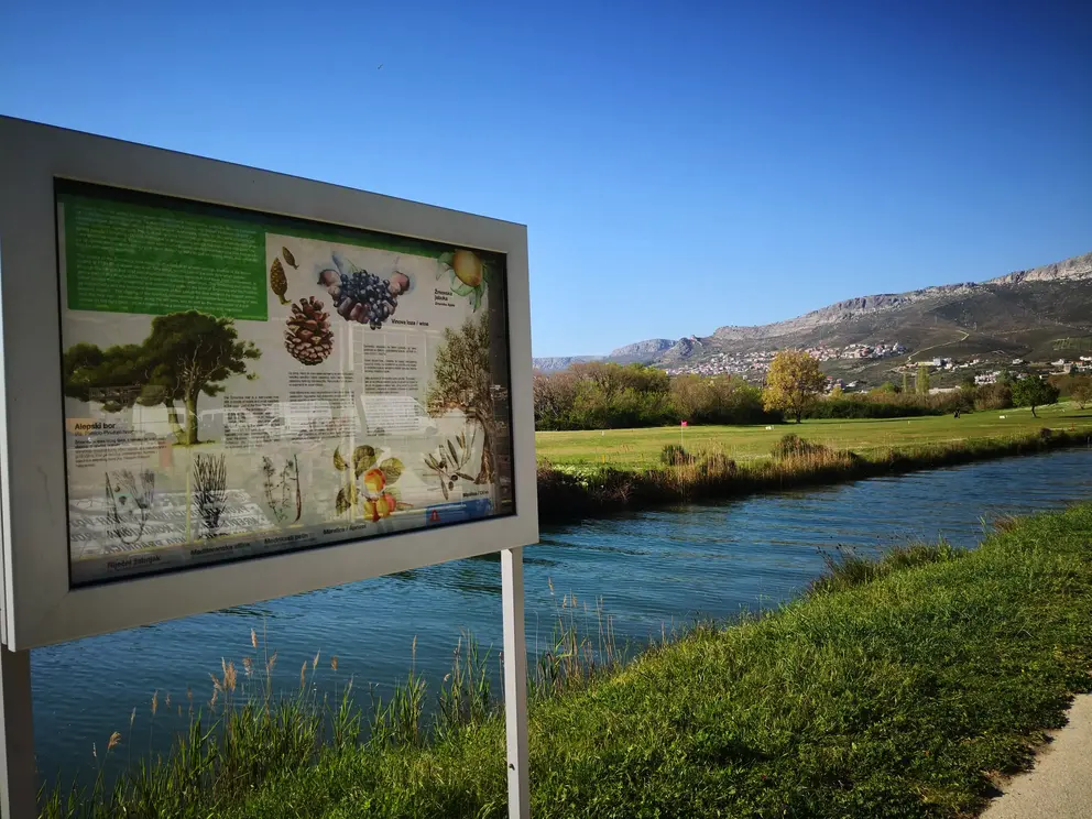 The river promenade